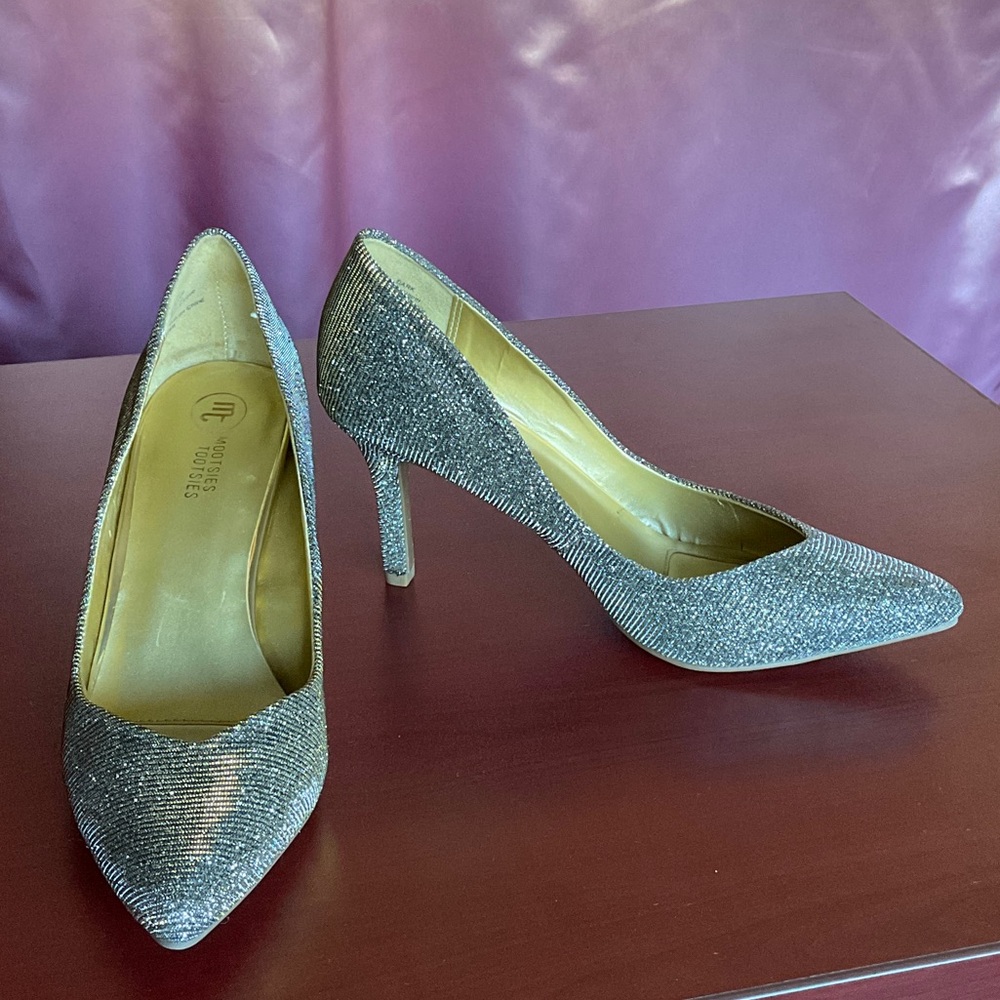 New Silver/gold sparkle heels size 7
